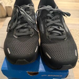 Brooks Charcoal Athletic Sneakers
